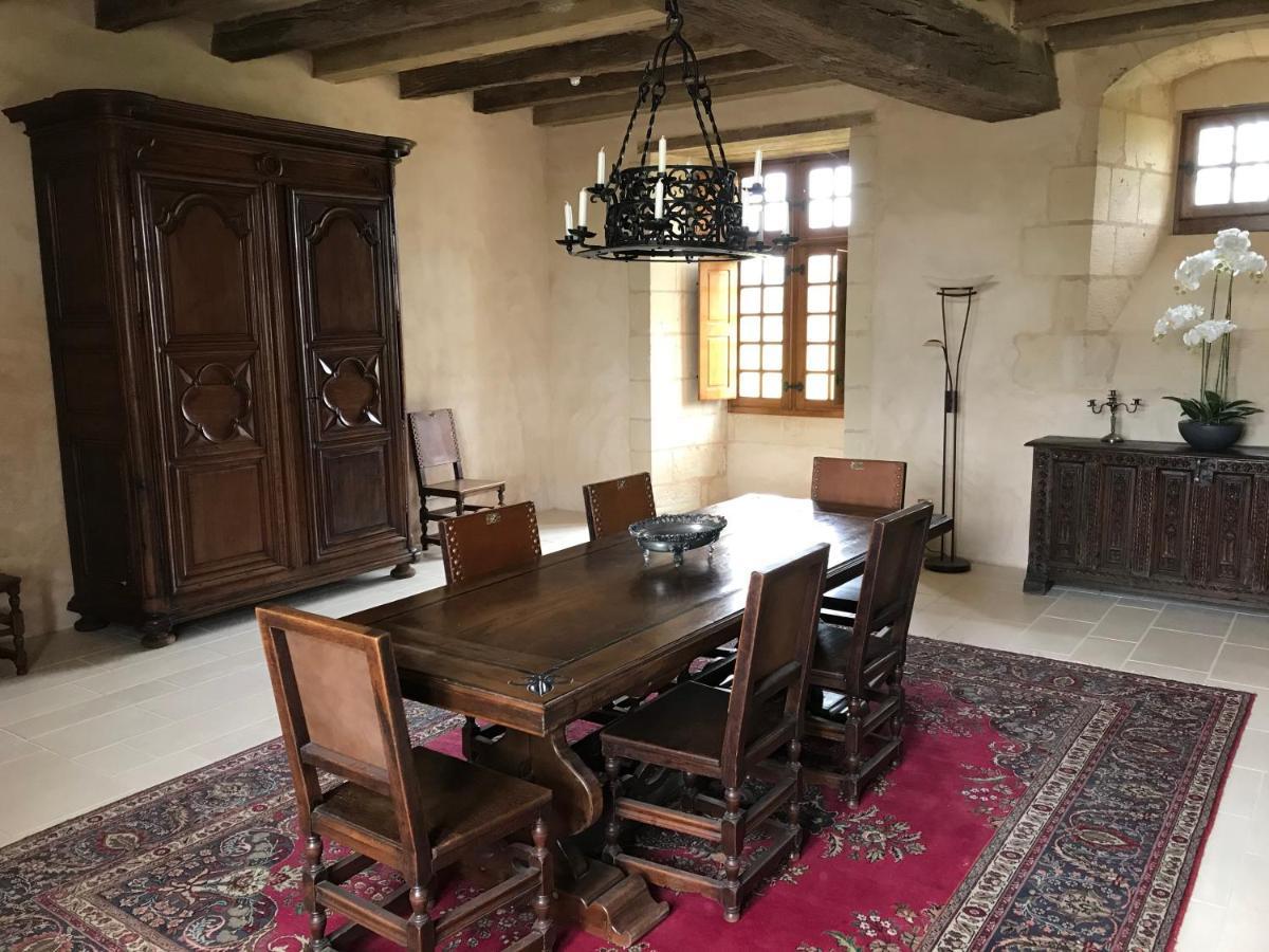 Chateau Manoir De Chandoiseau Bed & Breakfast
